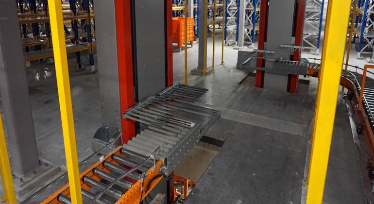 Vertical Conveyor