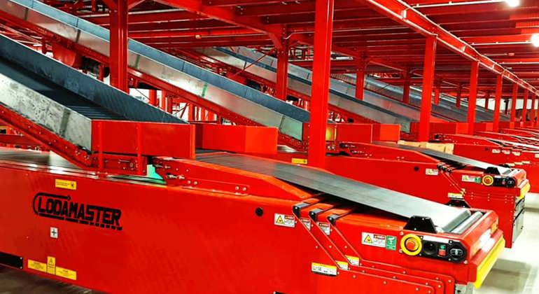 Belted Telescopic Conveyor (1)